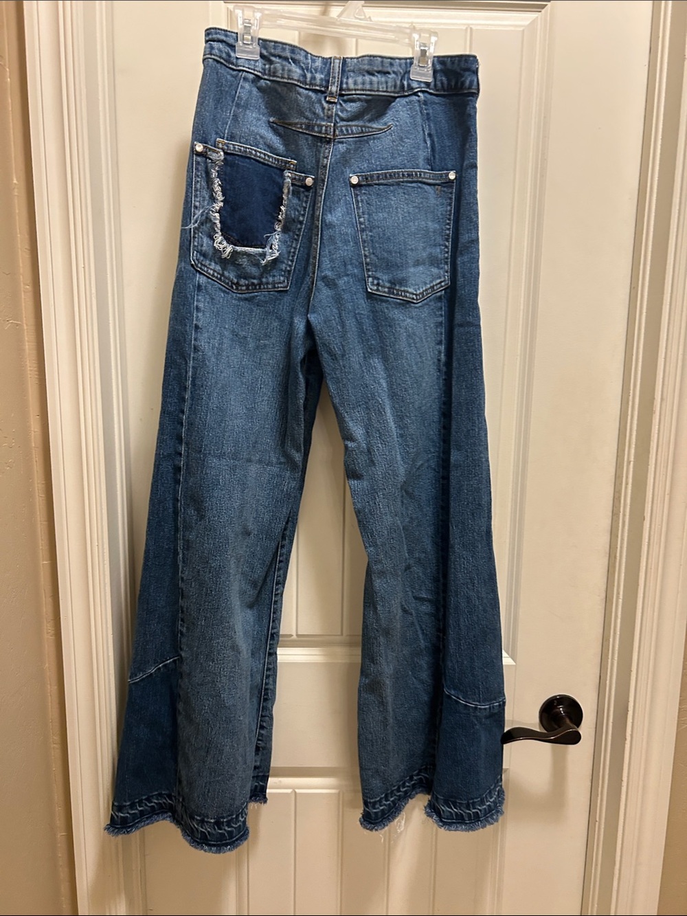 Pilcro Darien 70s flare leg Denim Jeans in Medium Blue - Picture 4 of 5